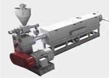 ฉนวนกันความร้อน 55kw Pp พลาสติกเครื่องอัดรีดแบบสกรูเดี่ยวอัตโนมัติ